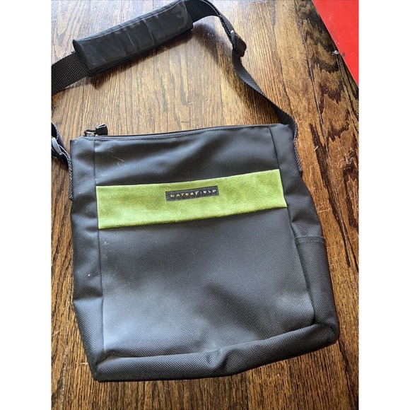 WaterField Designs SF Ballistic Essential Crossbody Medium - Picture 1 of 8